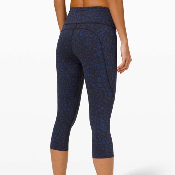 Lululemon Fast and Free Crop II 19" Leggings Non-Reflective Wild Thing Camo - Picture 1 of 7
